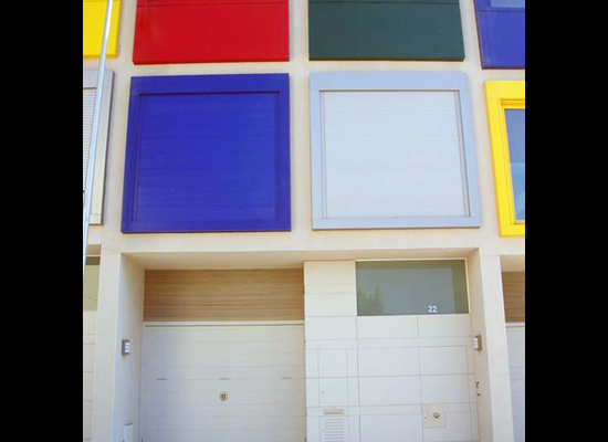Projecte unifamiliar Carrer pau Picasso - Santpedor - Detall finestres i porta